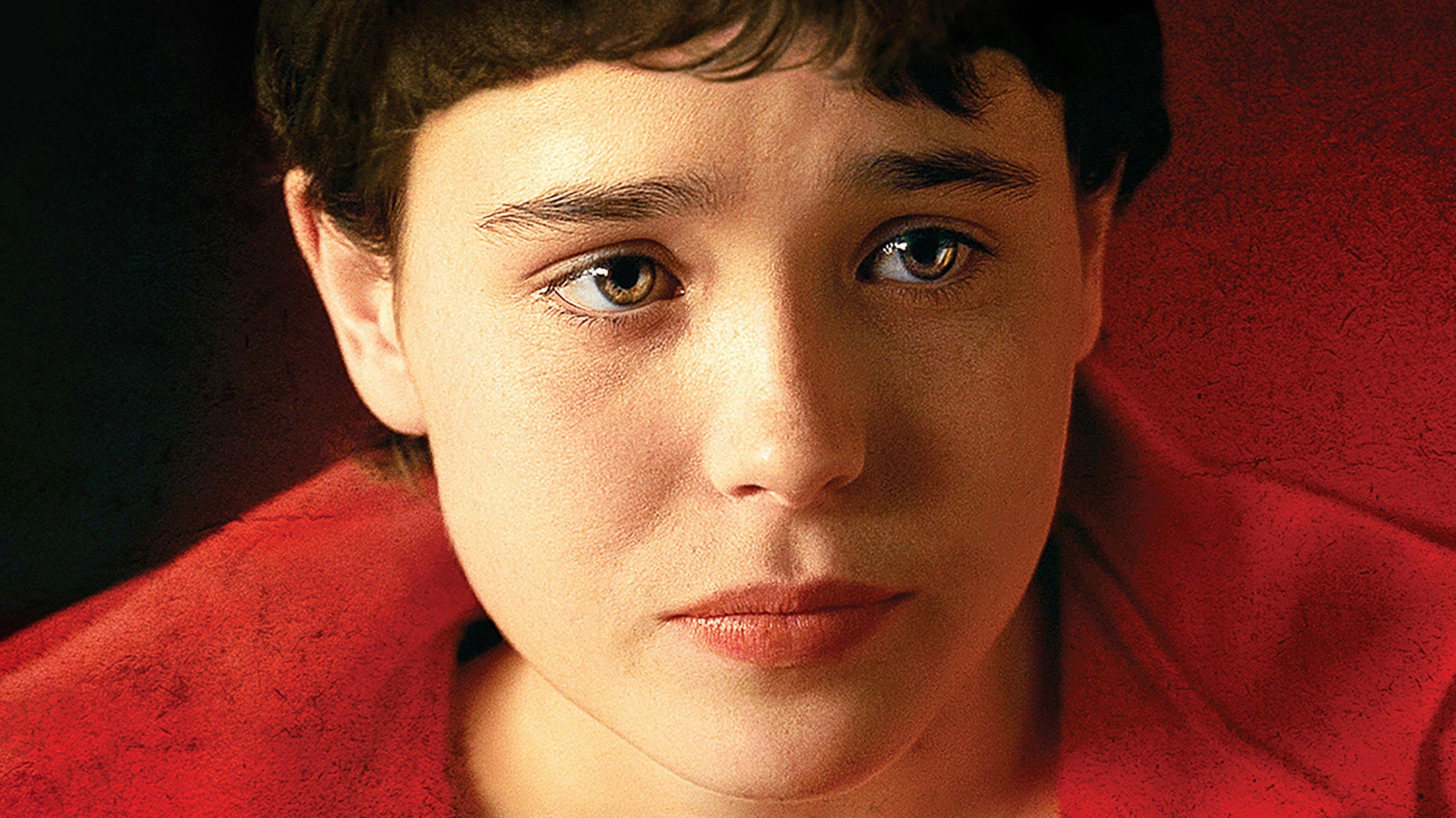 Menina Má.Com backdrop