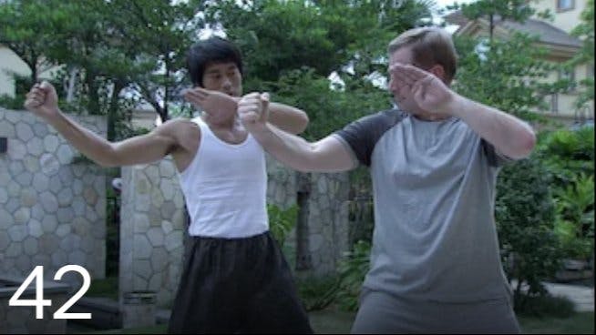 Bruce Lee: A Lenda - episódio 1x42