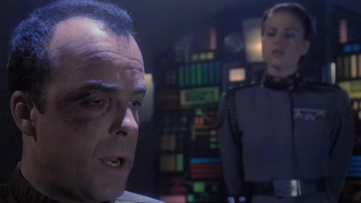 Babylon 5 - episódio 1x11