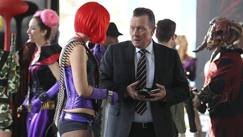 Scorpion: Serviço de Inteligência - episódio 1x13
