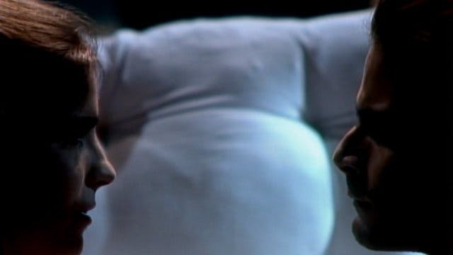 Corpo a Corpo - episódio 1x55