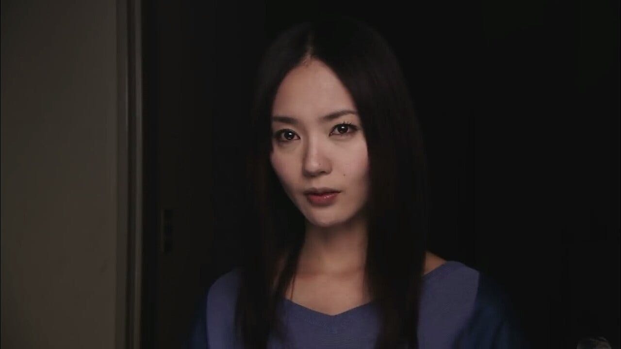 Ju-On: Fantasma Negro backdrop