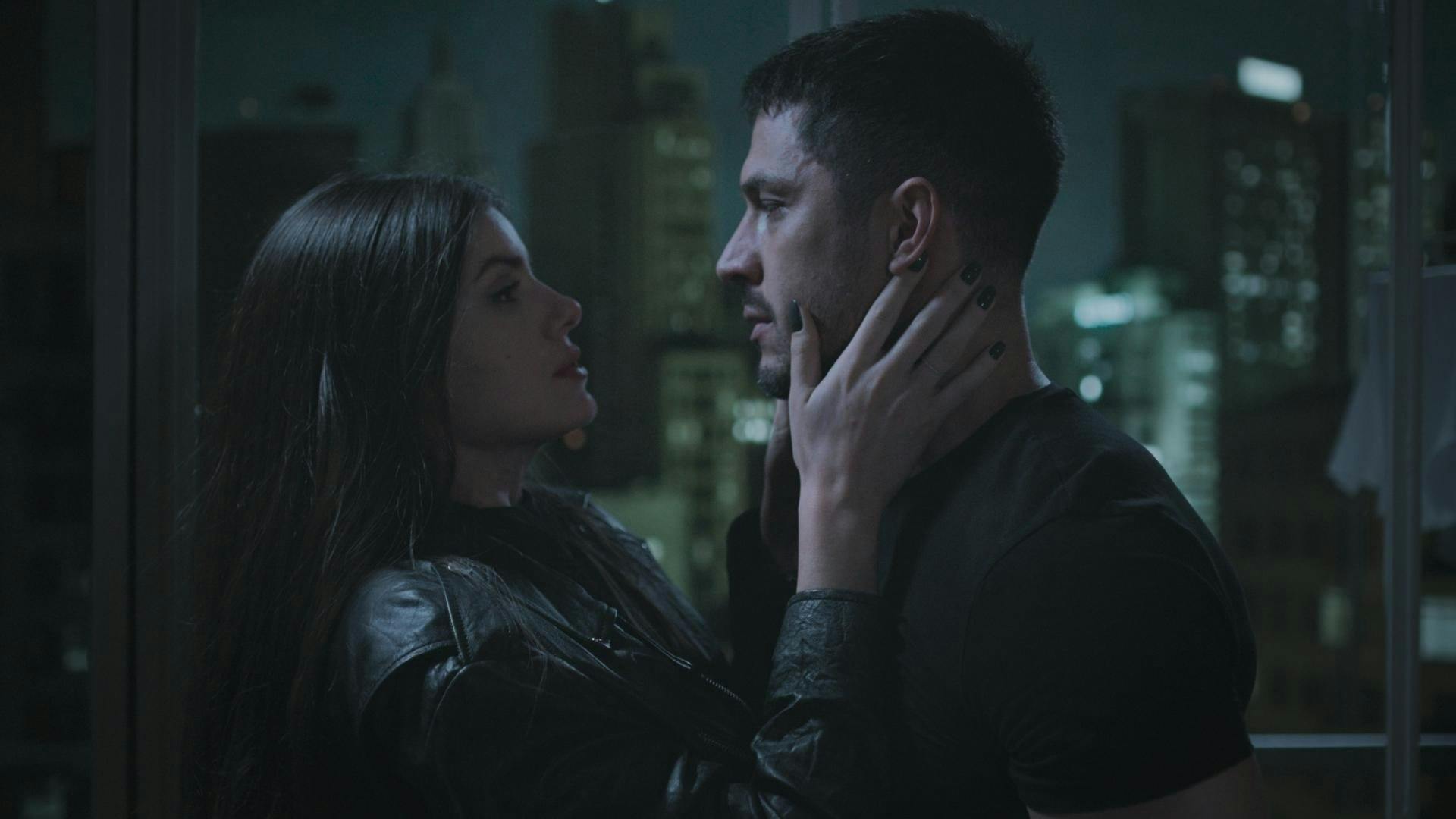 Verdades Secretas 2 - episódio 1x18