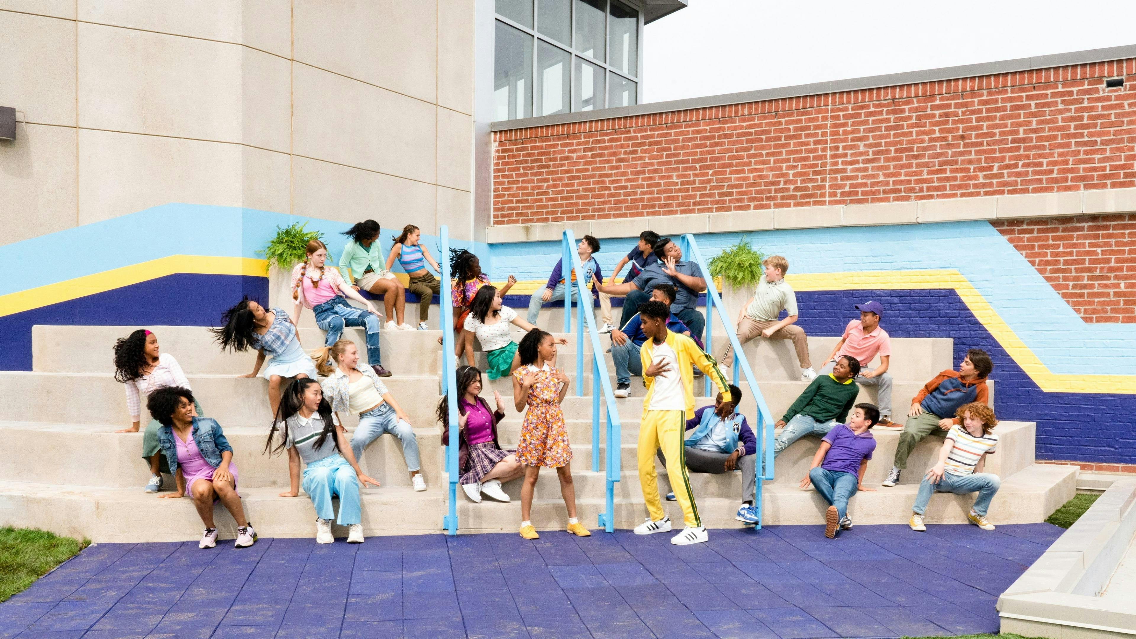 13: O Musical backdrop