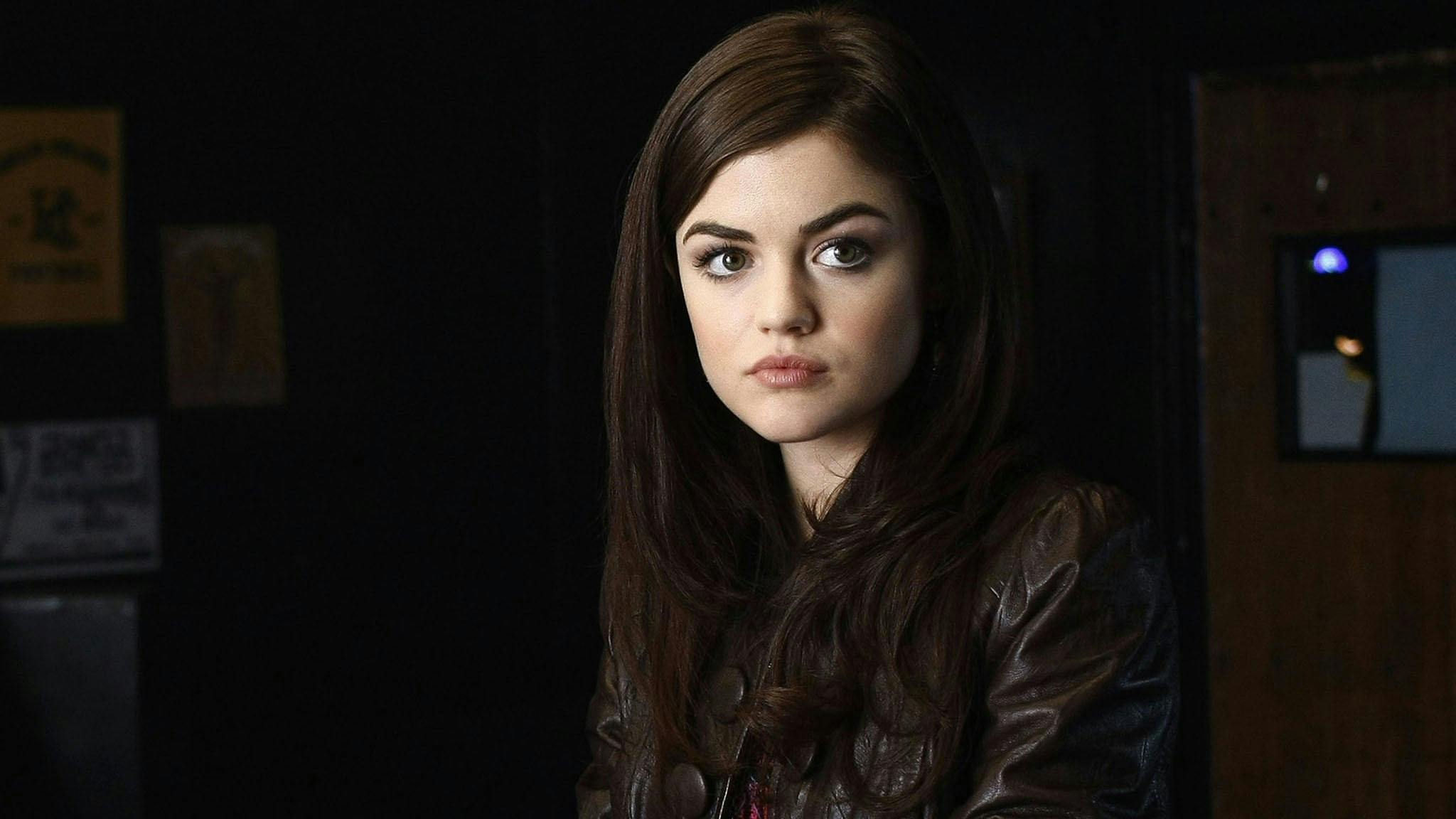 Pretty Little Liars - episódio 1x1
