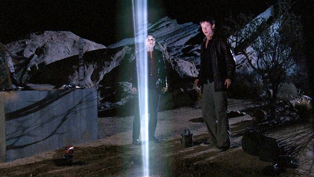 Arquivo Roswell - episódio 1x16