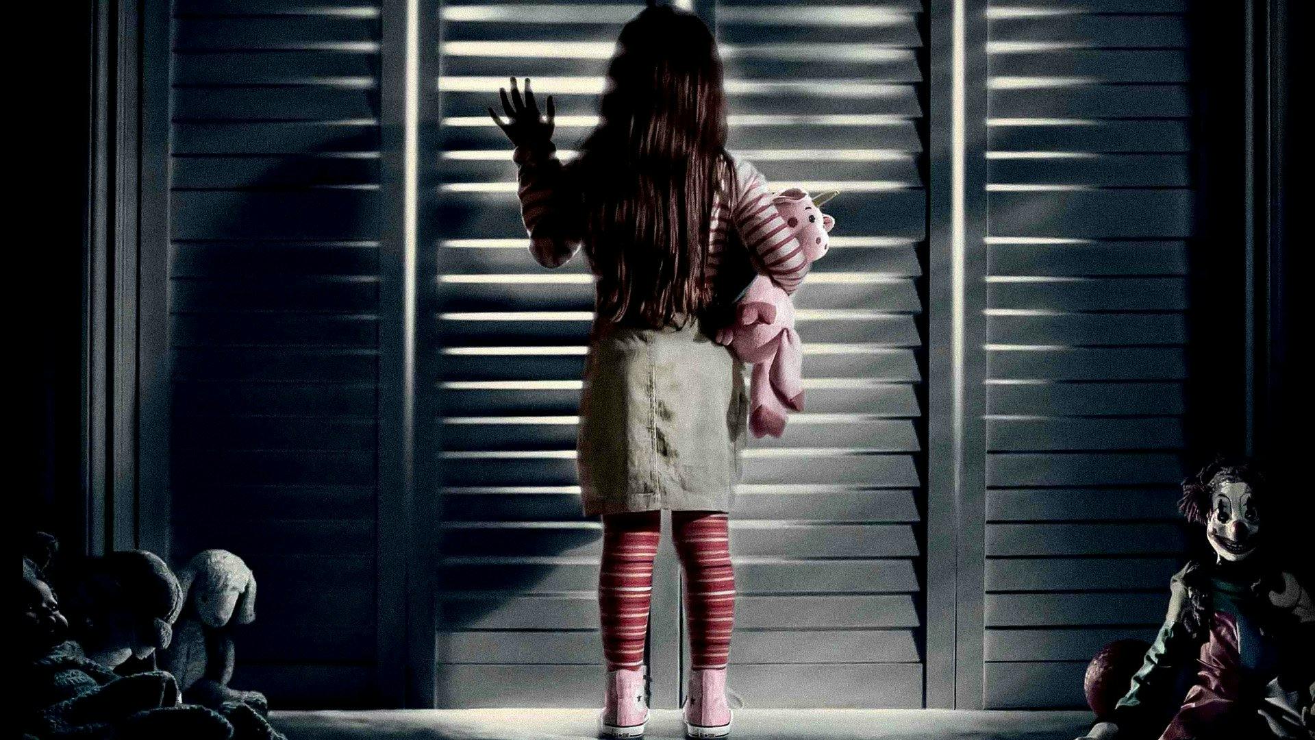 Poltergeist - O Fenômeno backdrop