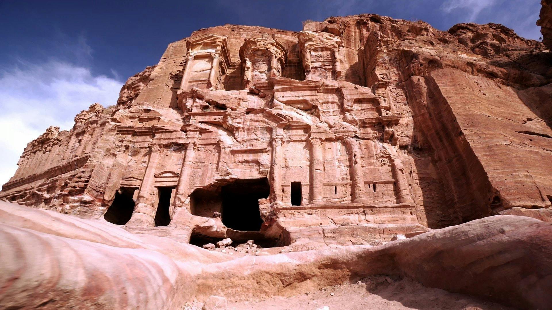 Petra: Cidade das Riquezas backdrop