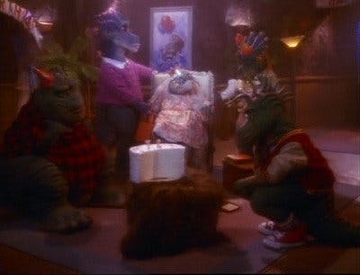 Família Dinossauros - episódio 1x3