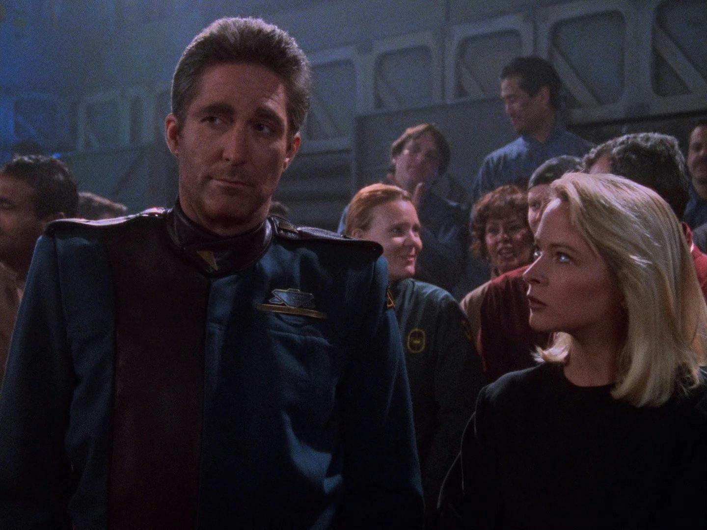 Babylon 5 - episódio 1x12