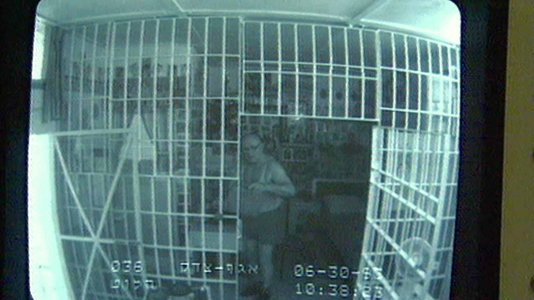 O Monstro ao Lado - episódio 1x2