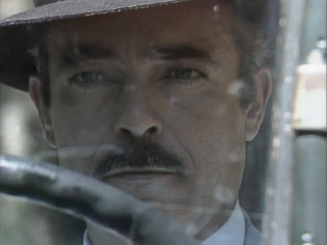 A Sucessora - episódio 1x73