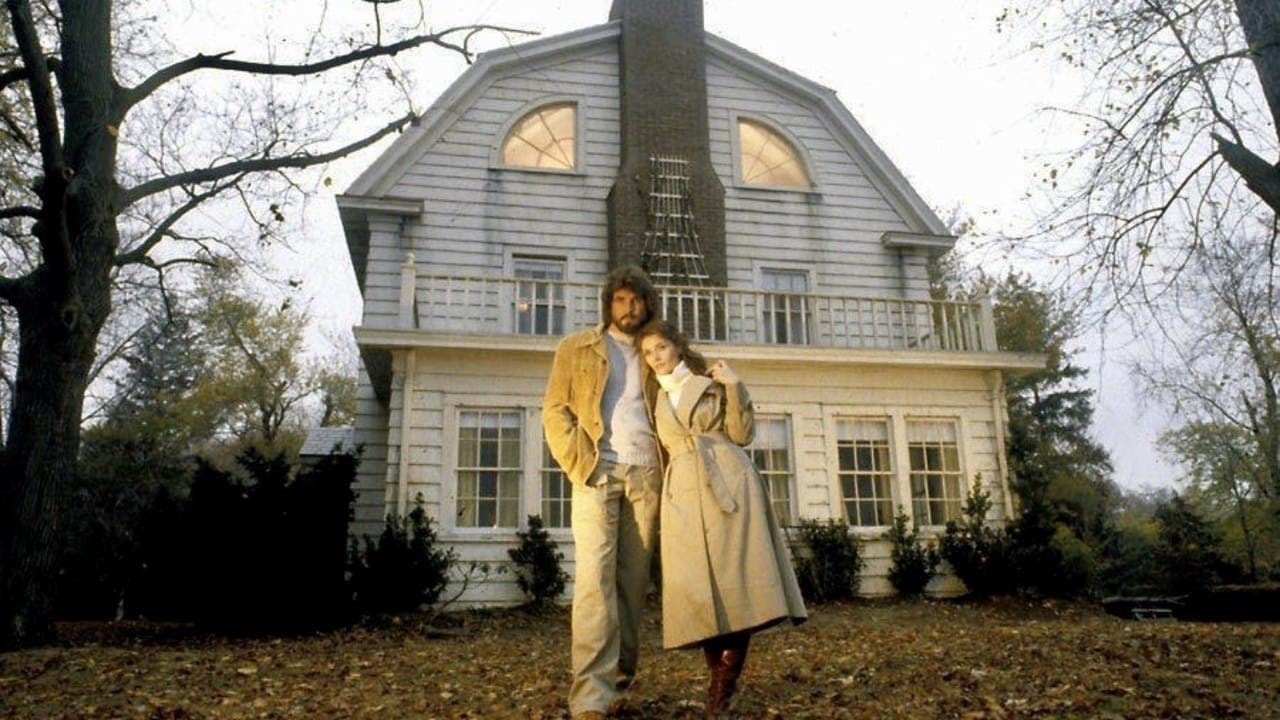 Terror em Amityville backdrop