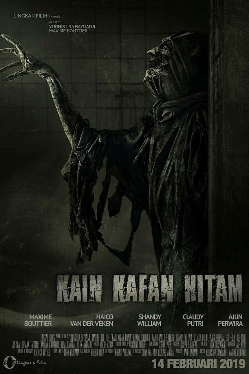 Kain Kafan Hitam backdrop