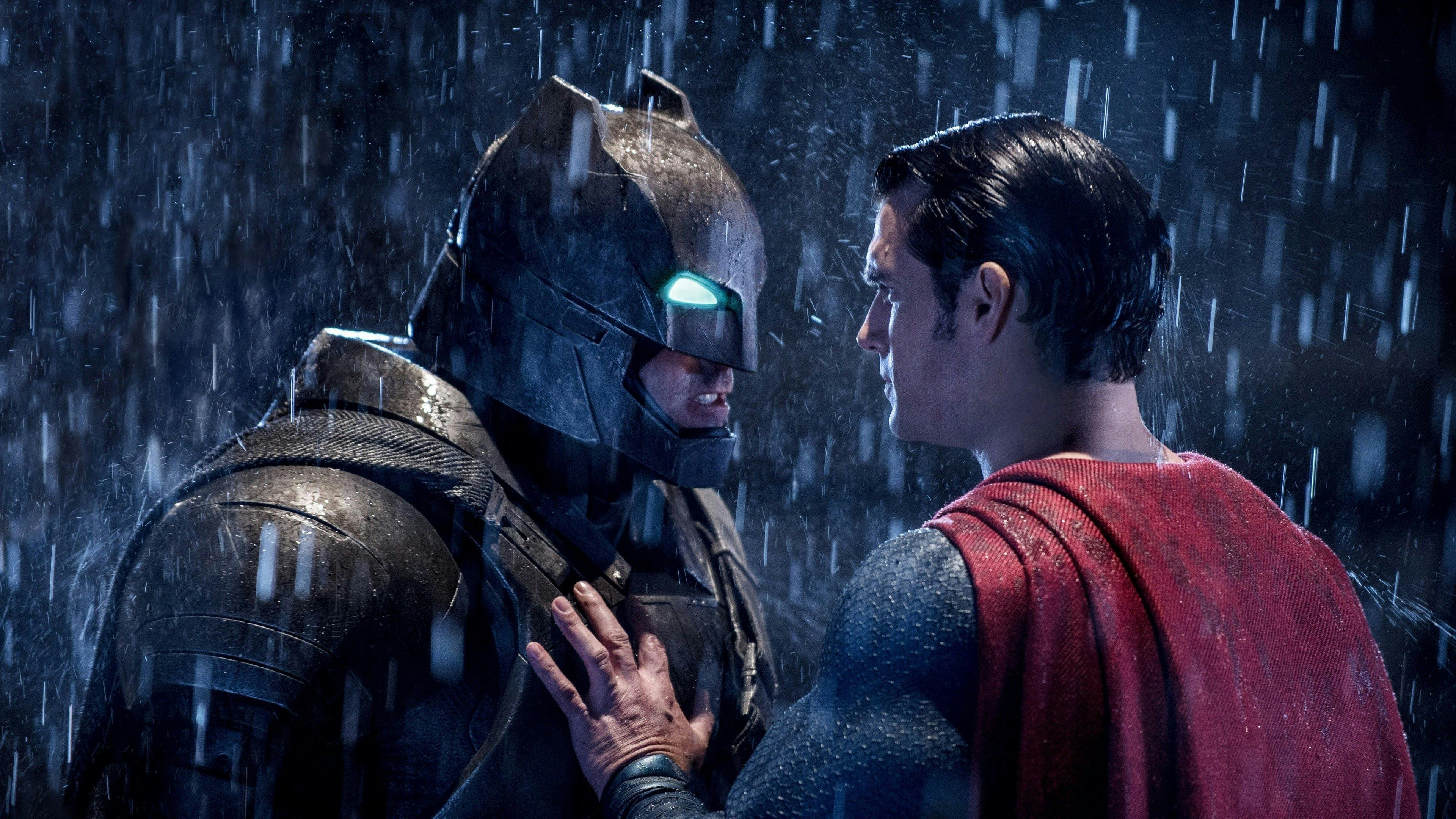 Batman vs Superman: A Origem da Justiça backdrop