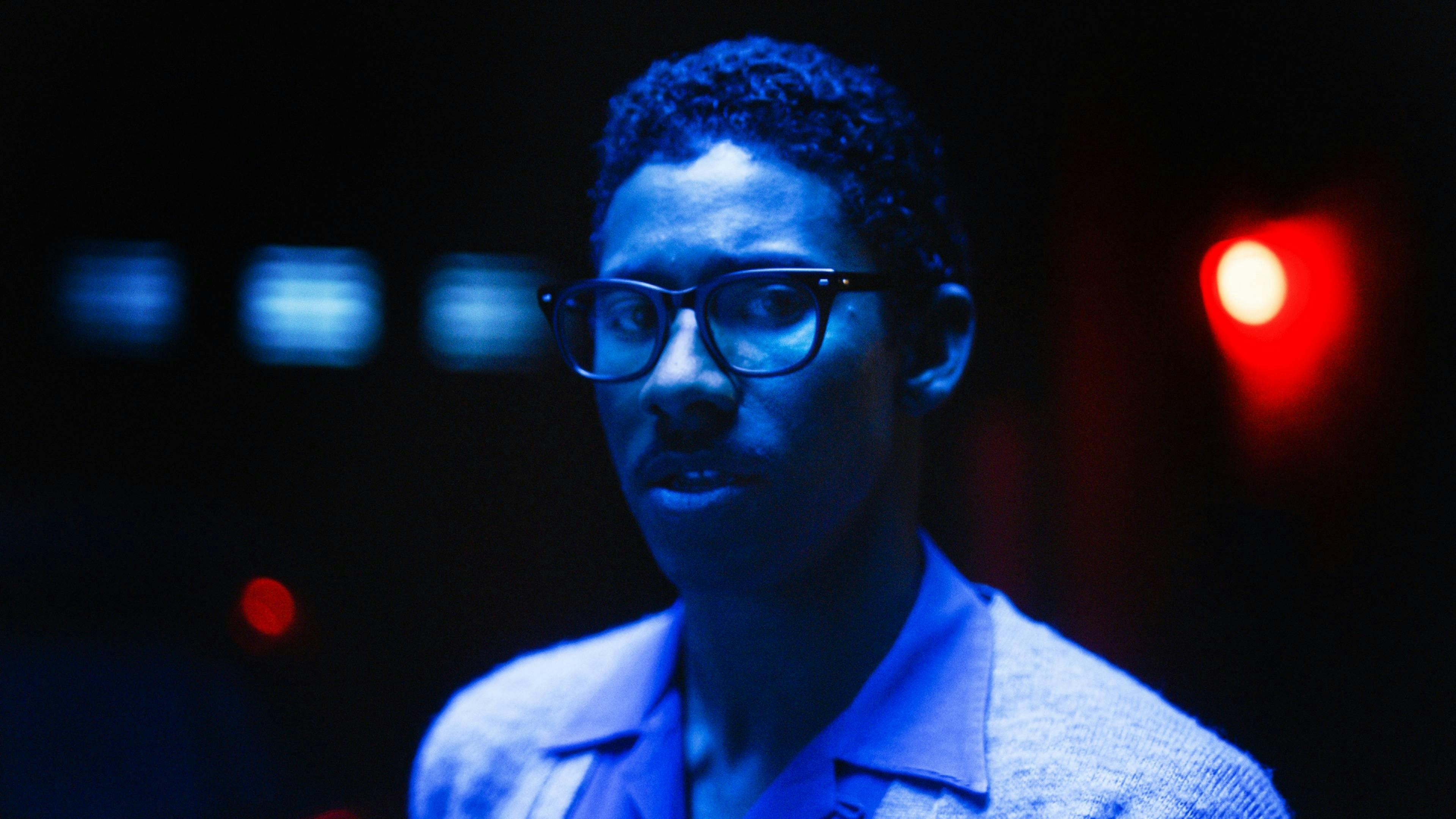 Equal - episódio 1x3