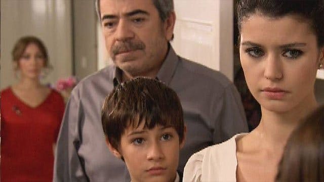 Amor Proibido - episódio 1x8