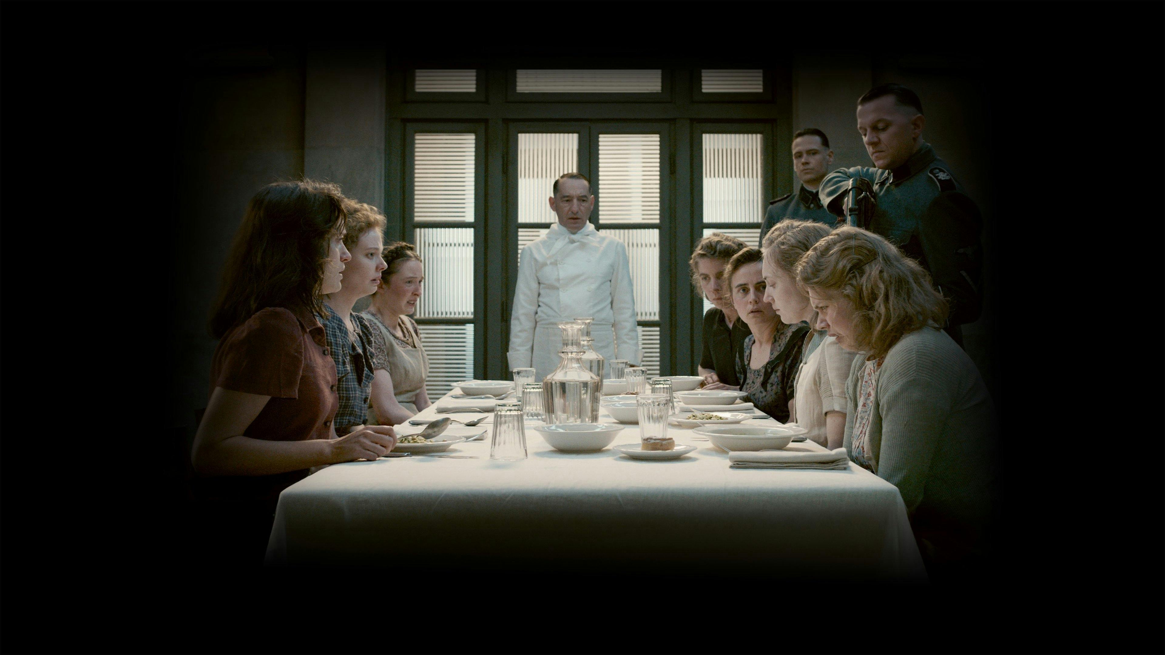 As Provadoras de Hitler backdrop