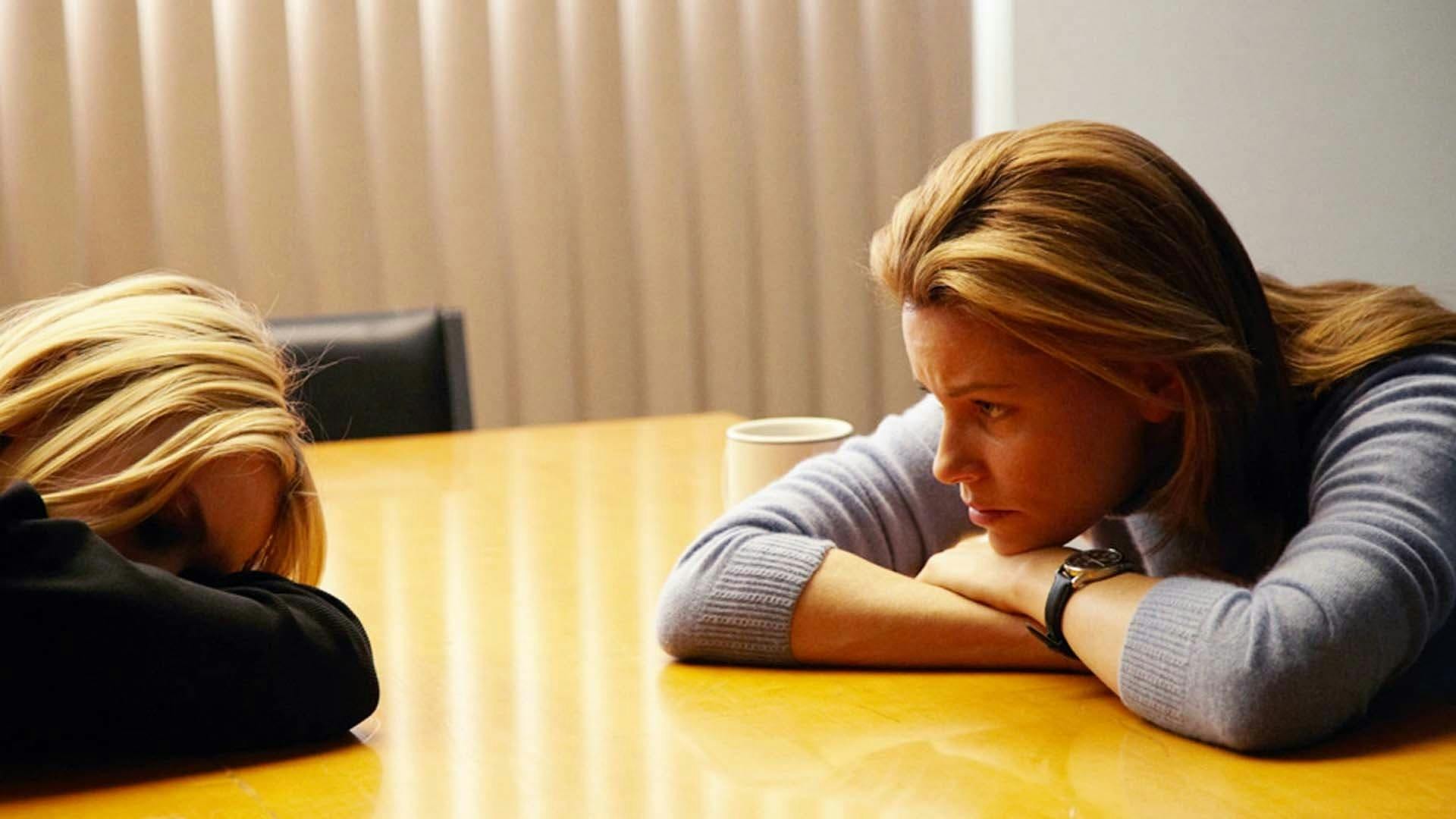 Um Passado Sombrio backdrop