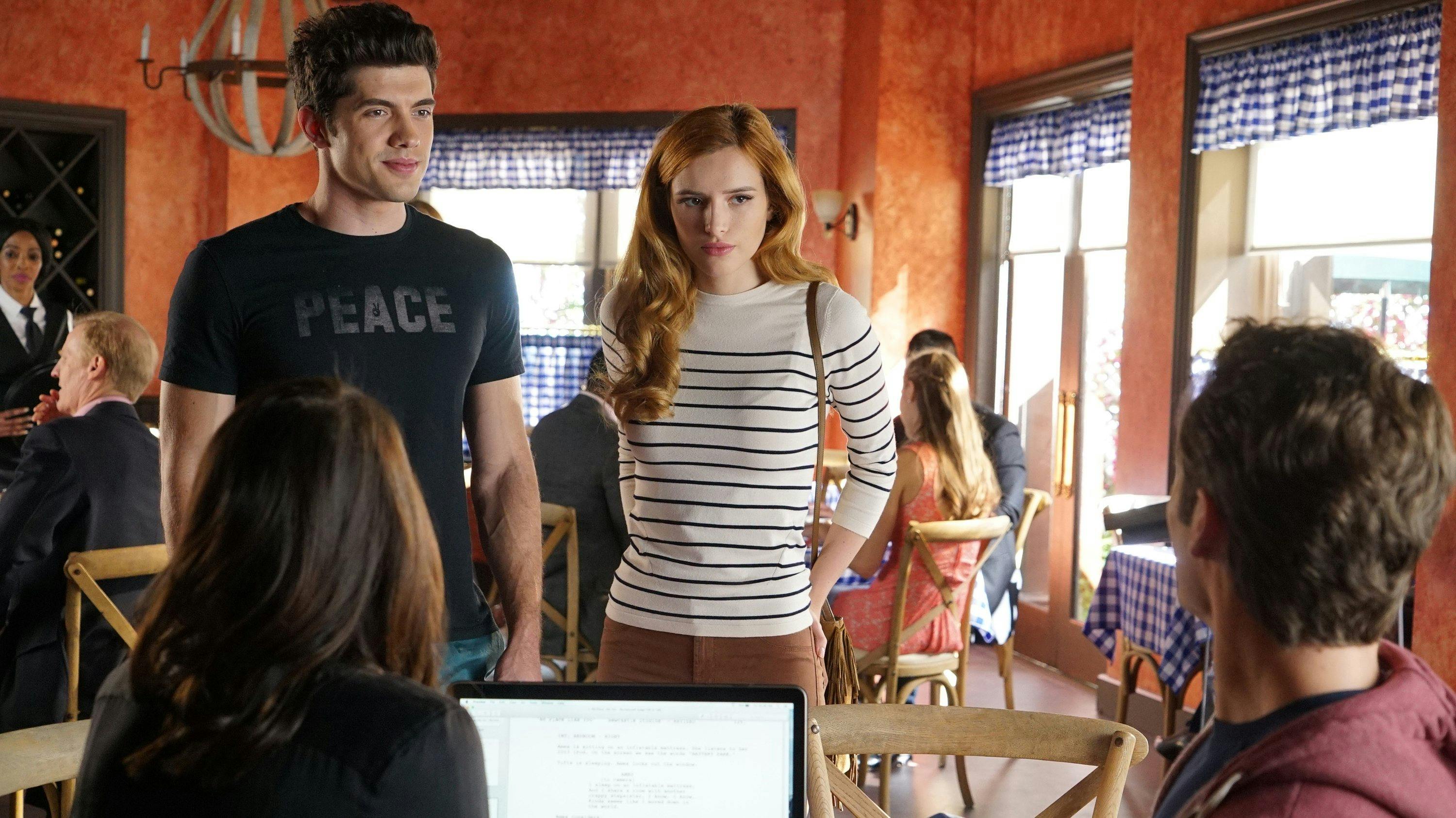 Famous in Love - episódio 1x8
