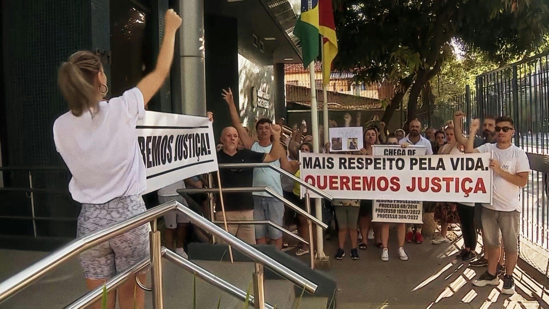 Quebra de Juramento backdrop