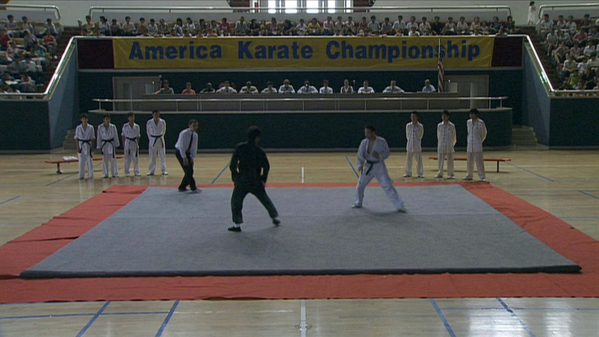 Bruce Lee: A Lenda - episódio 1x35
