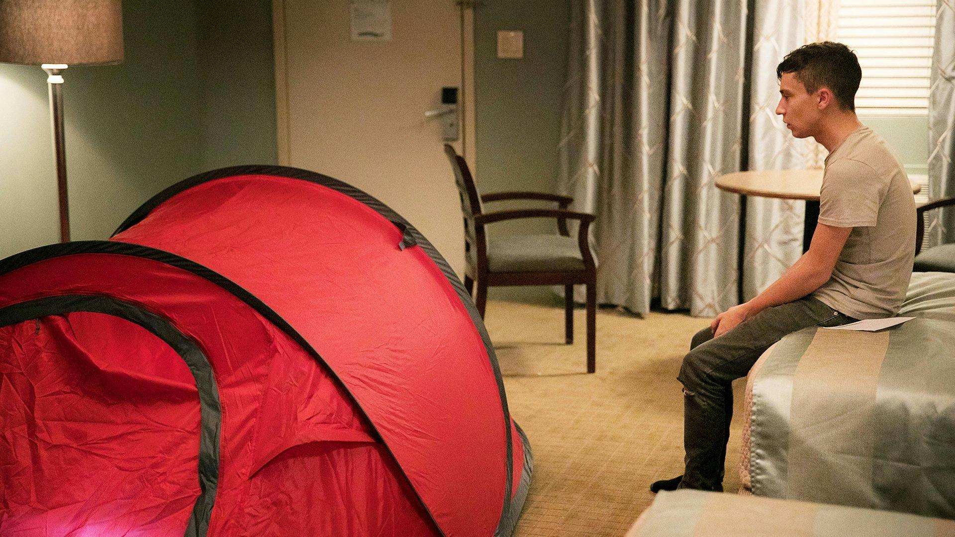 Room 104 - episódio 1x10