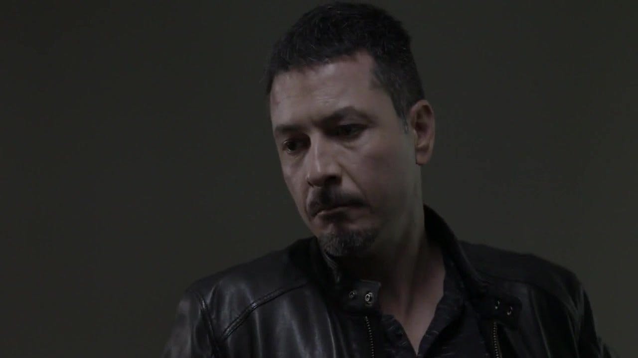 Inimigo Íntimo - episódio 1x46
