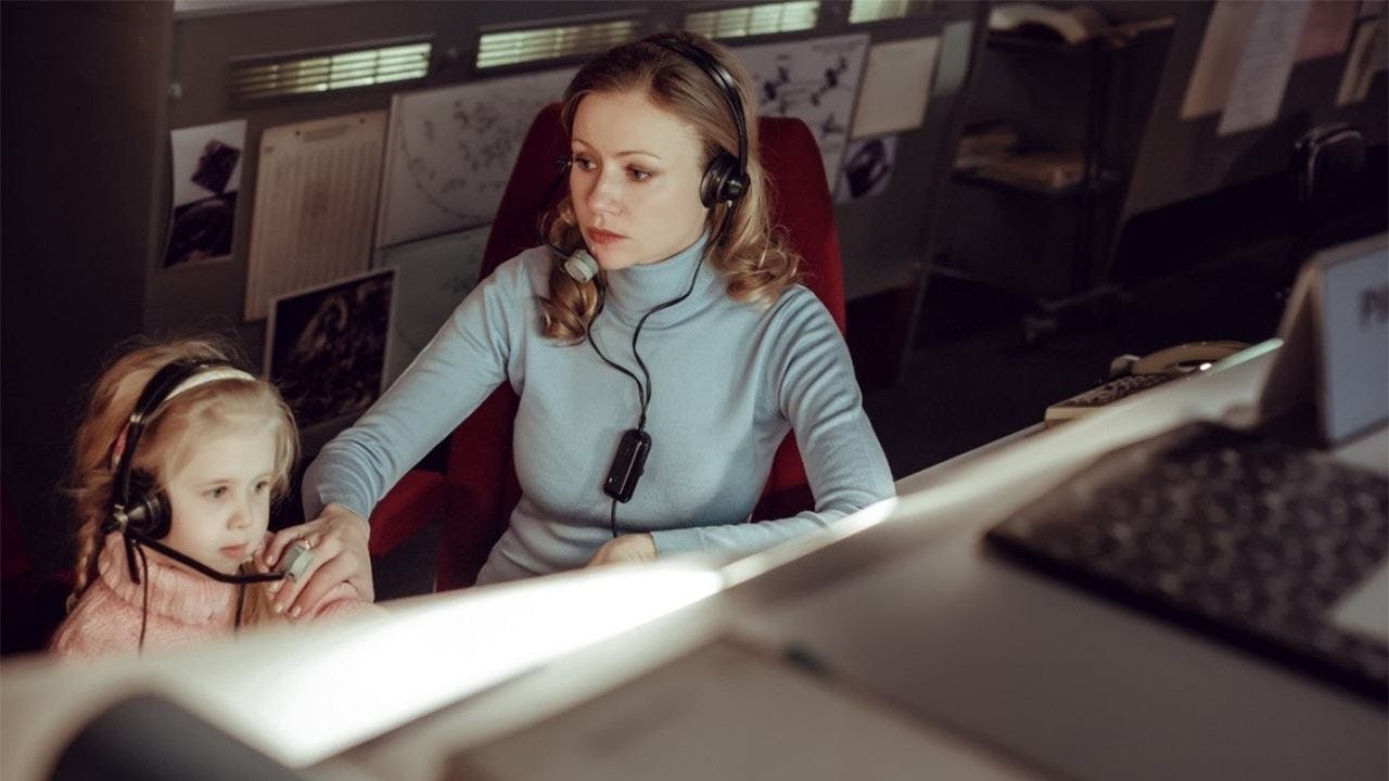 Salyut 7: Missão Espacial backdrop