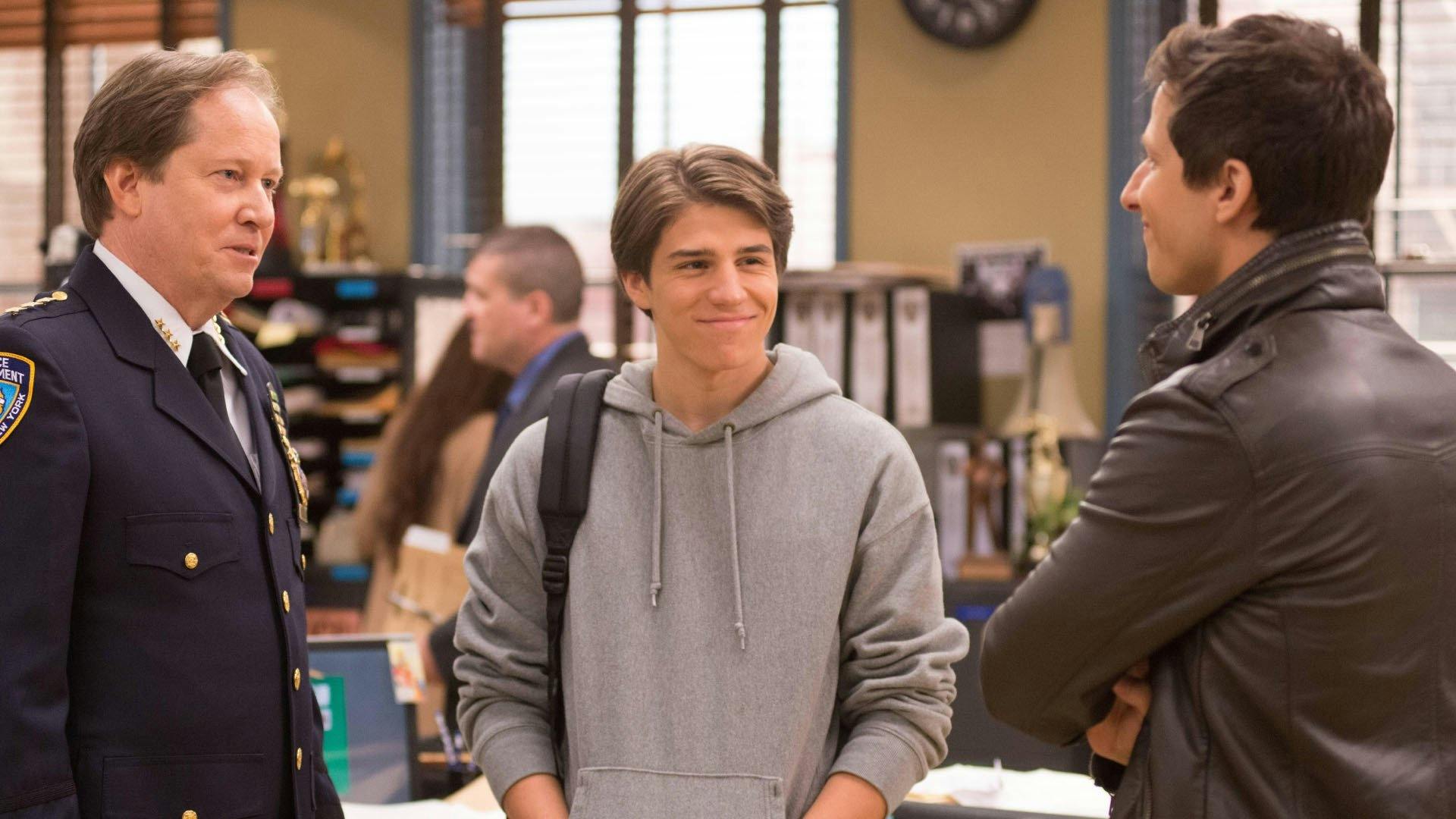 Brooklyn Nine-Nine: Lei e Desordem - episódio 1x2