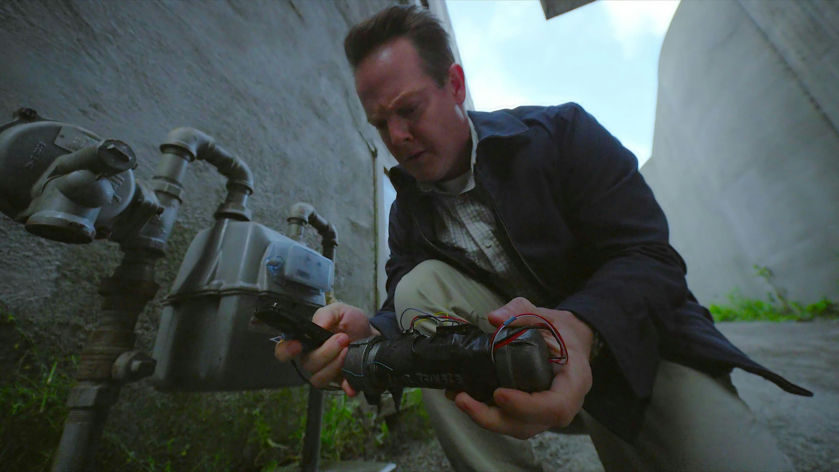 Travelers - episódio 1x8
