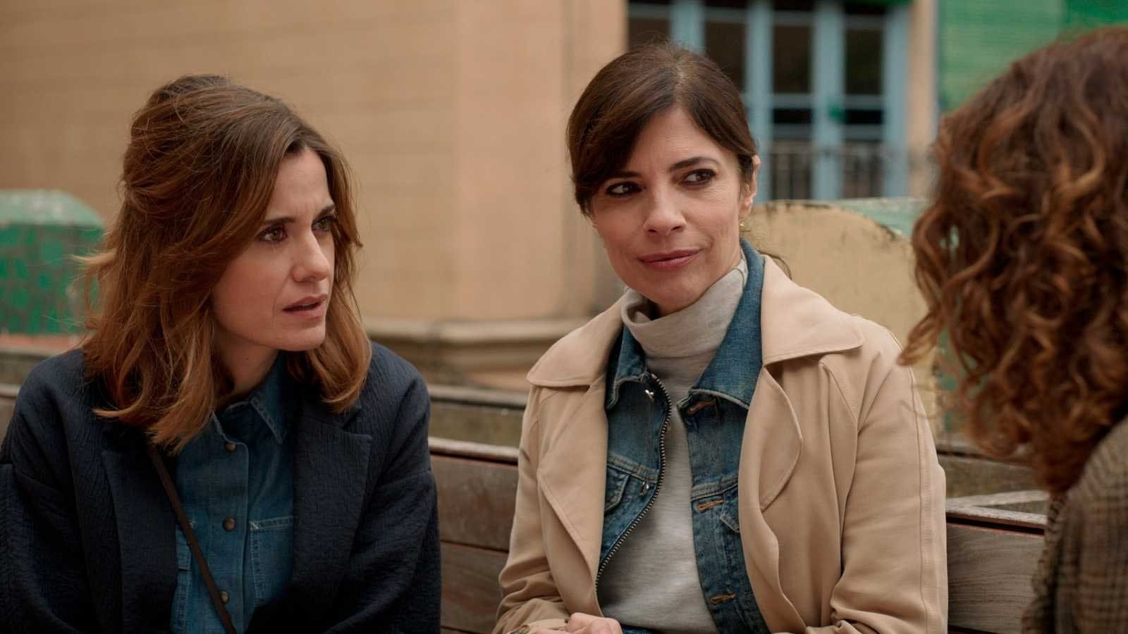 Histórias Que É Melhor Não Contar backdrop