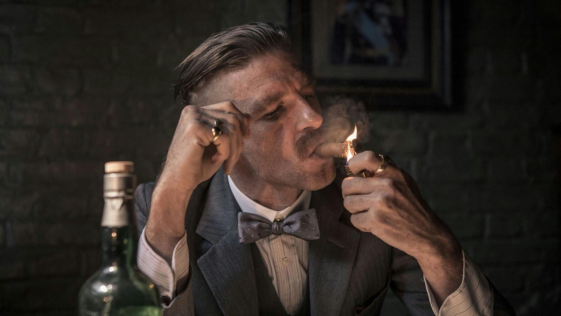 Peaky Blinders: Sangue, Apostas e Navalhas - episódio 1x1