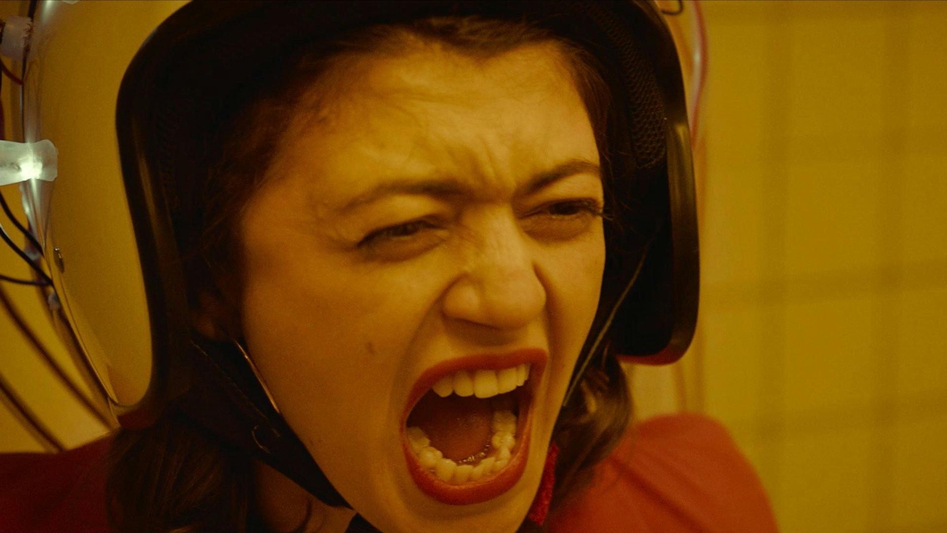 Mente Demôniaca backdrop