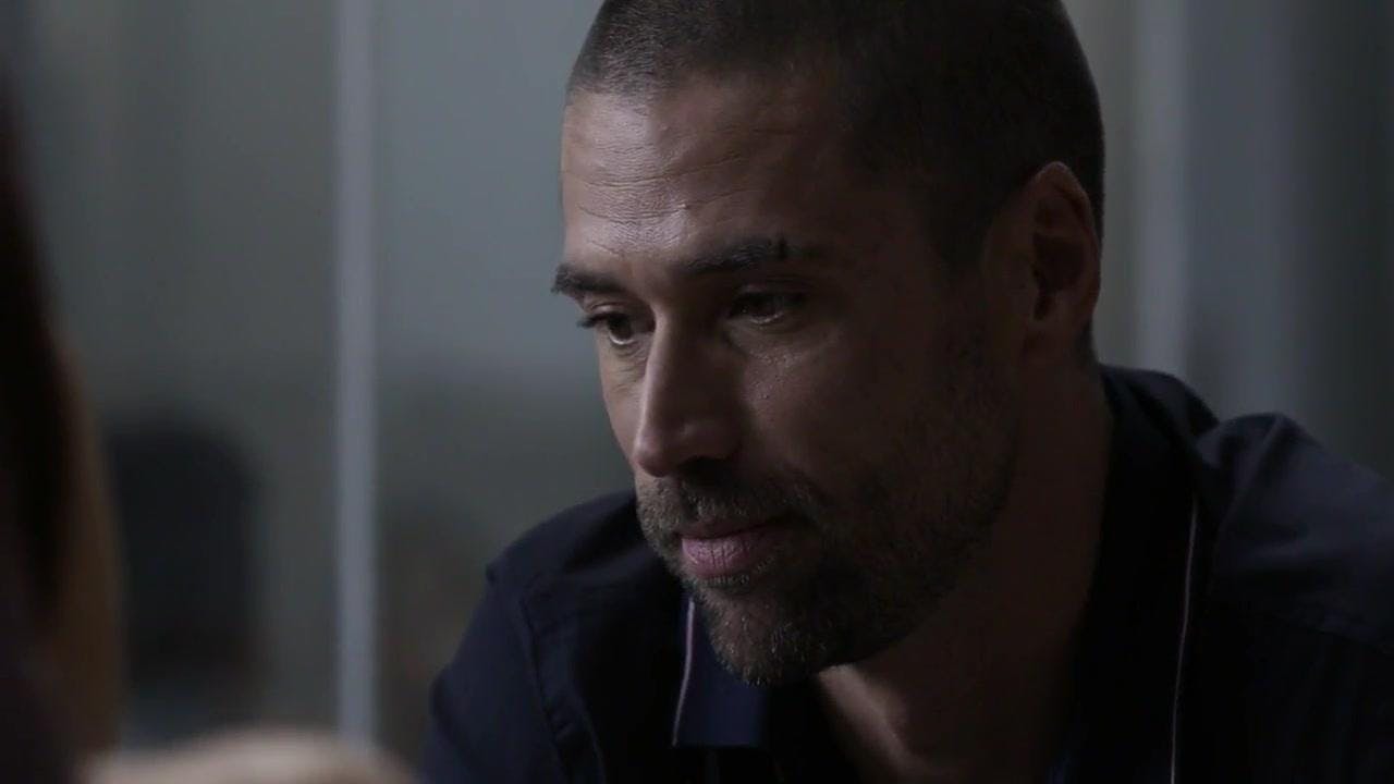 Inimigo Íntimo - episódio 1x49
