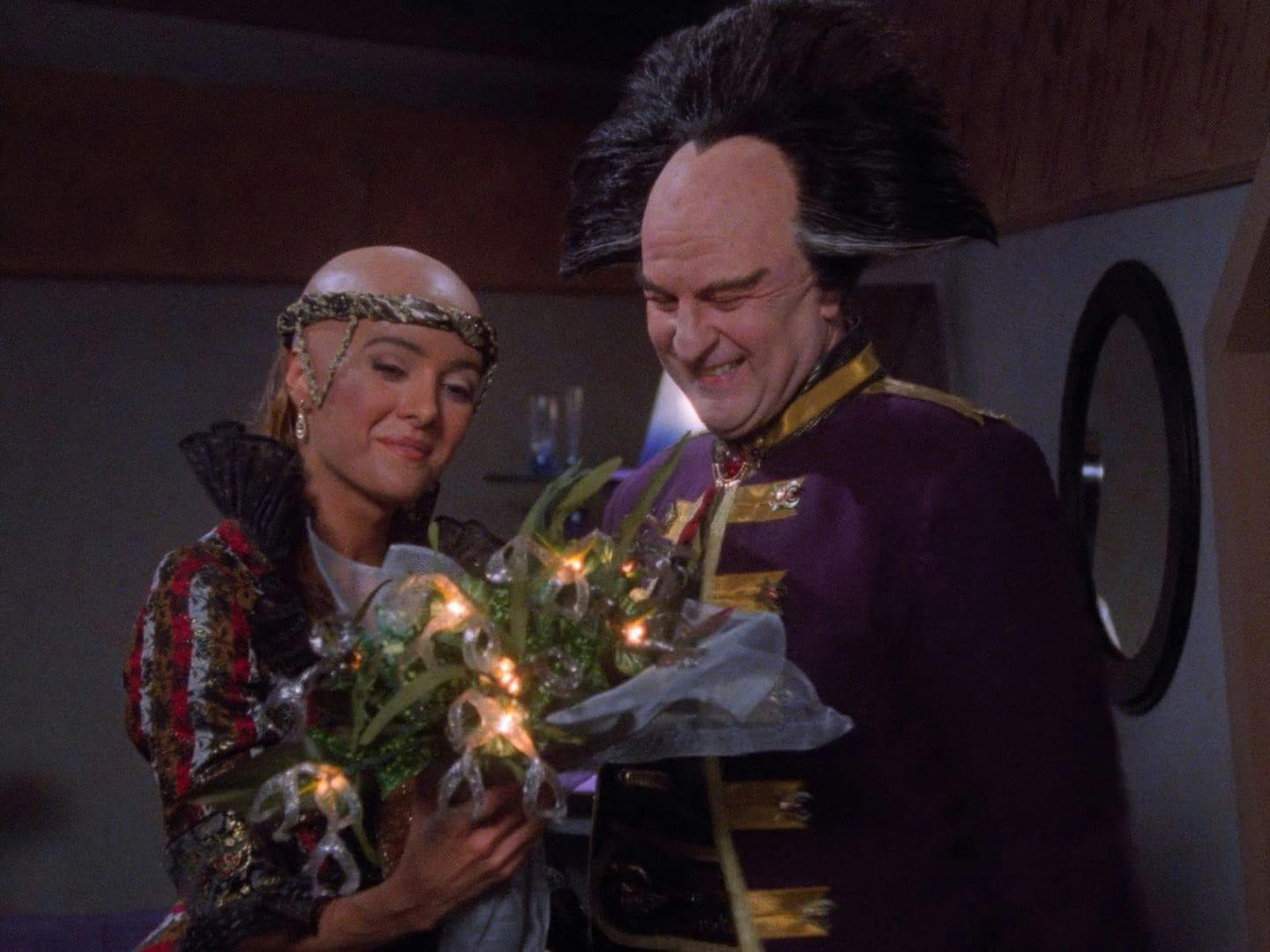 Babylon 5 - episódio 1x3
