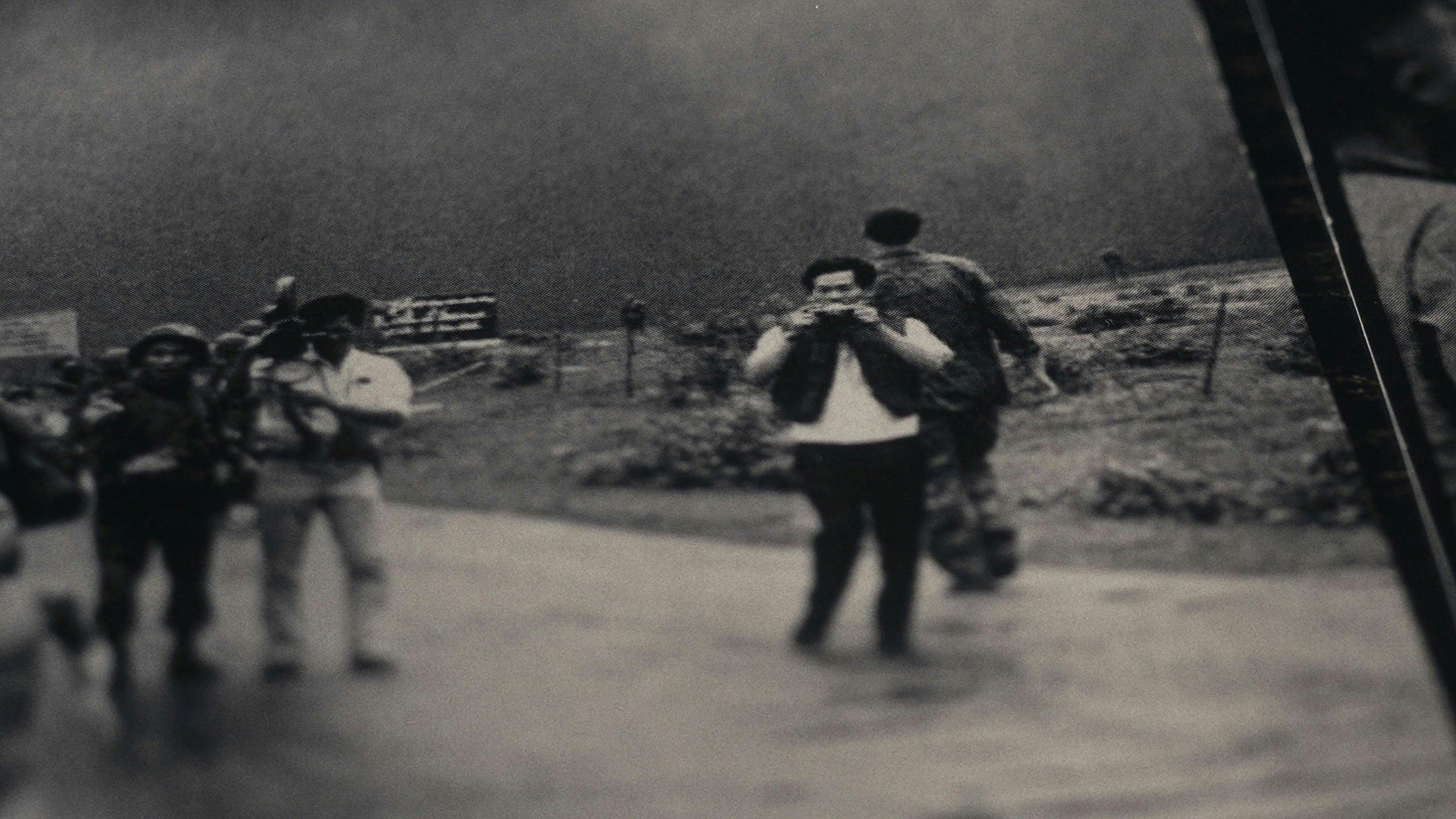 O Freelancer: O Homem Por Trás da Foto backdrop