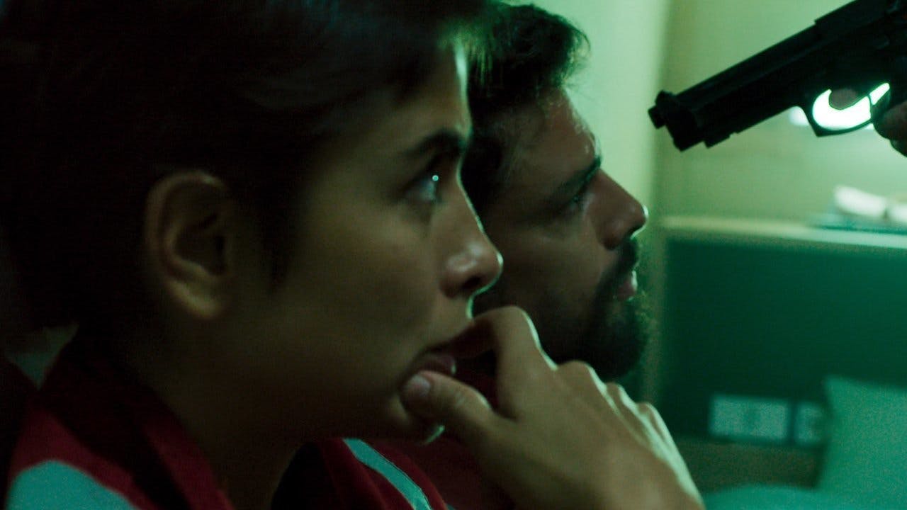Ilha de Ferro - episódio 1x12