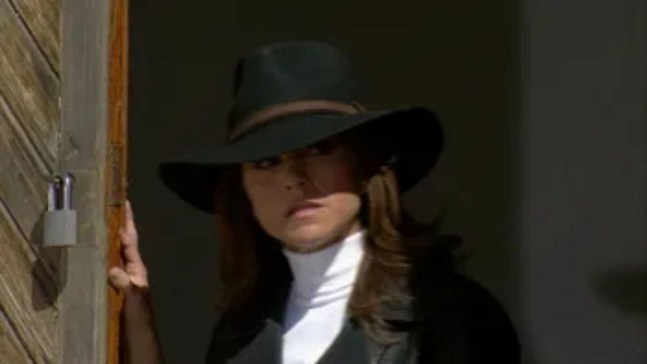 A Dona - episódio 1x33