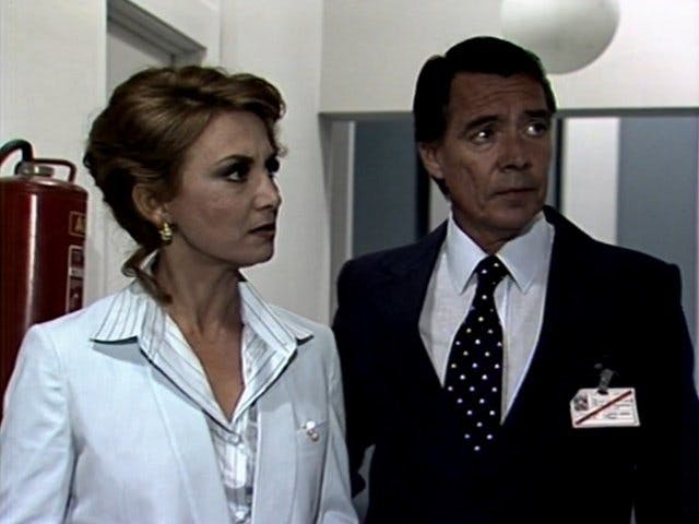 Plumas & Paetês - episódio 1x13