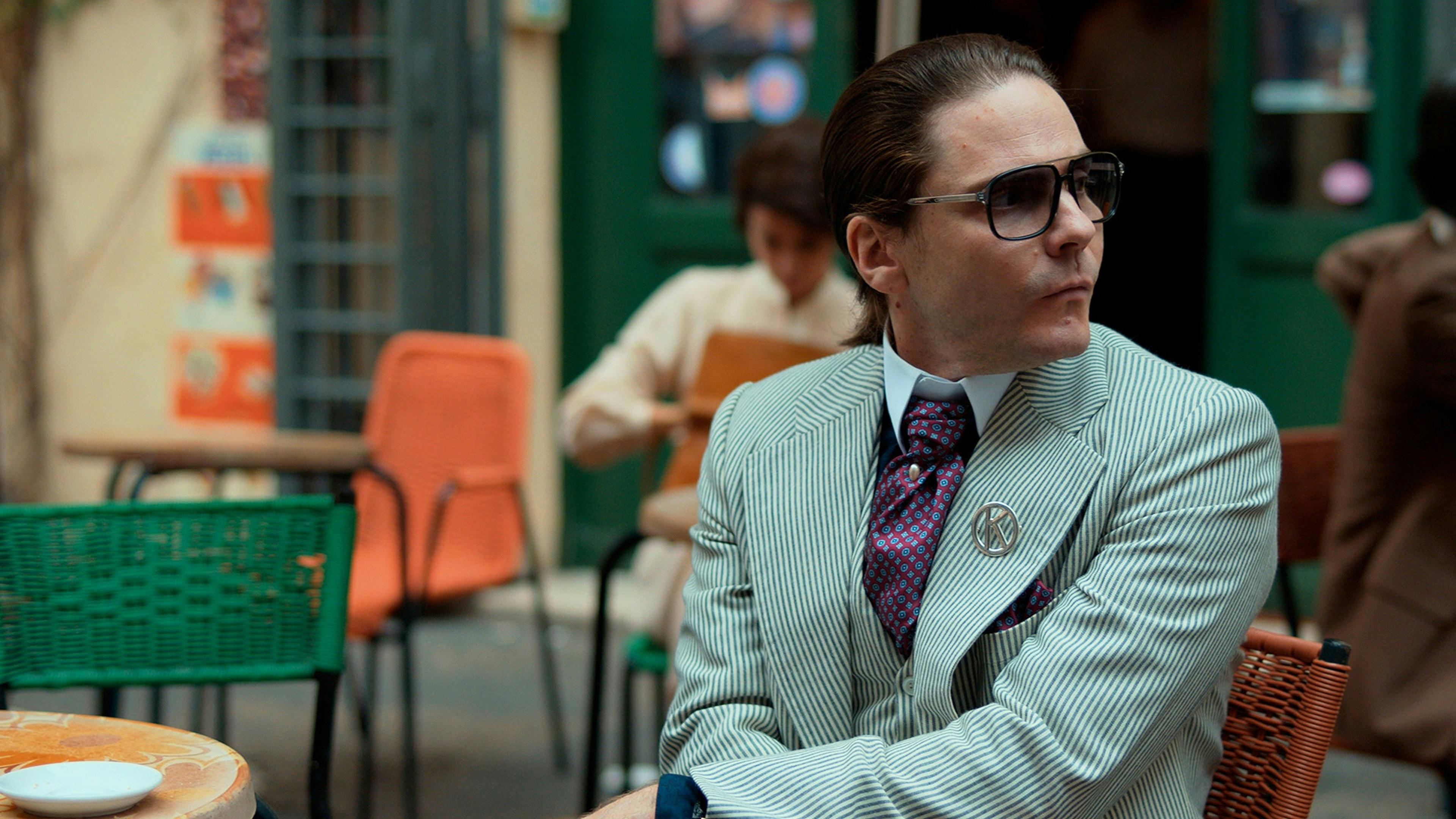 Becoming Karl Lagerfeld - episódio 1x5