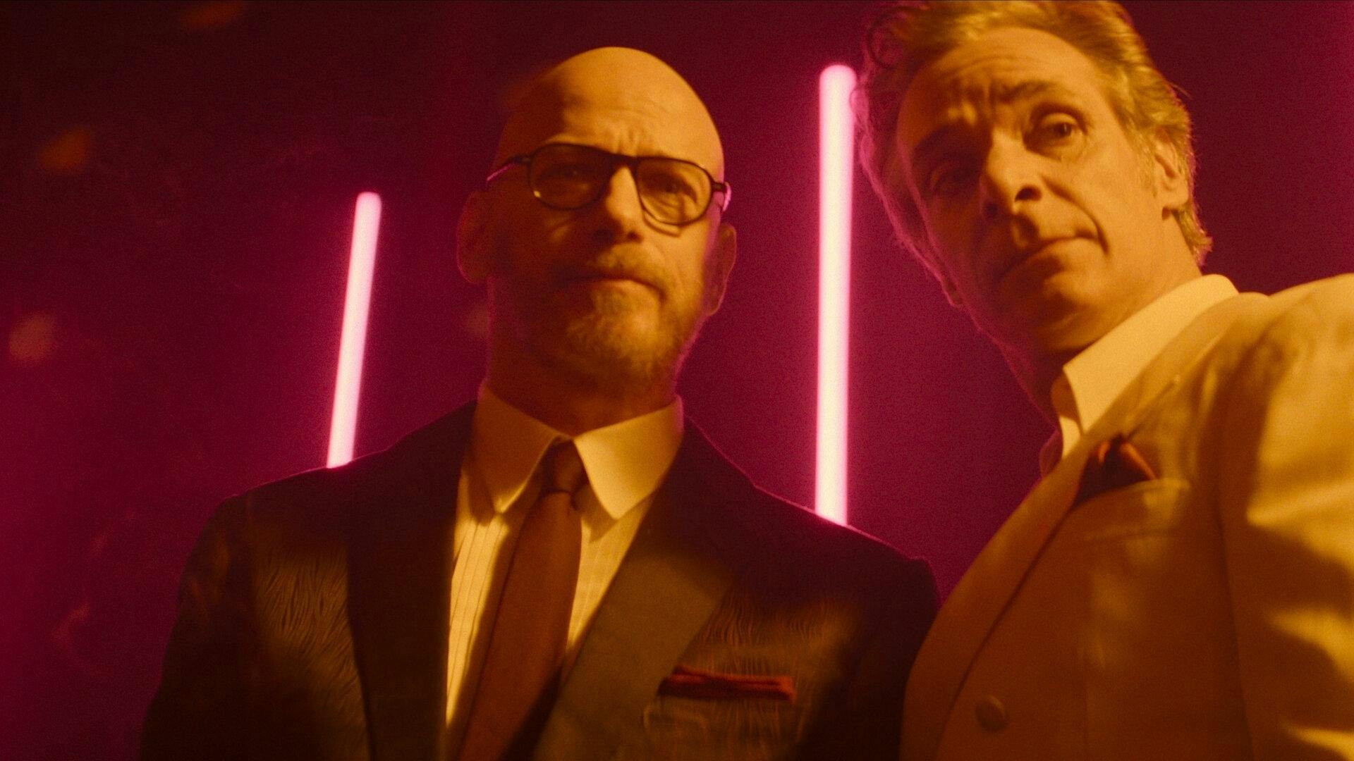 Sra. Playmen - episódio 1x1