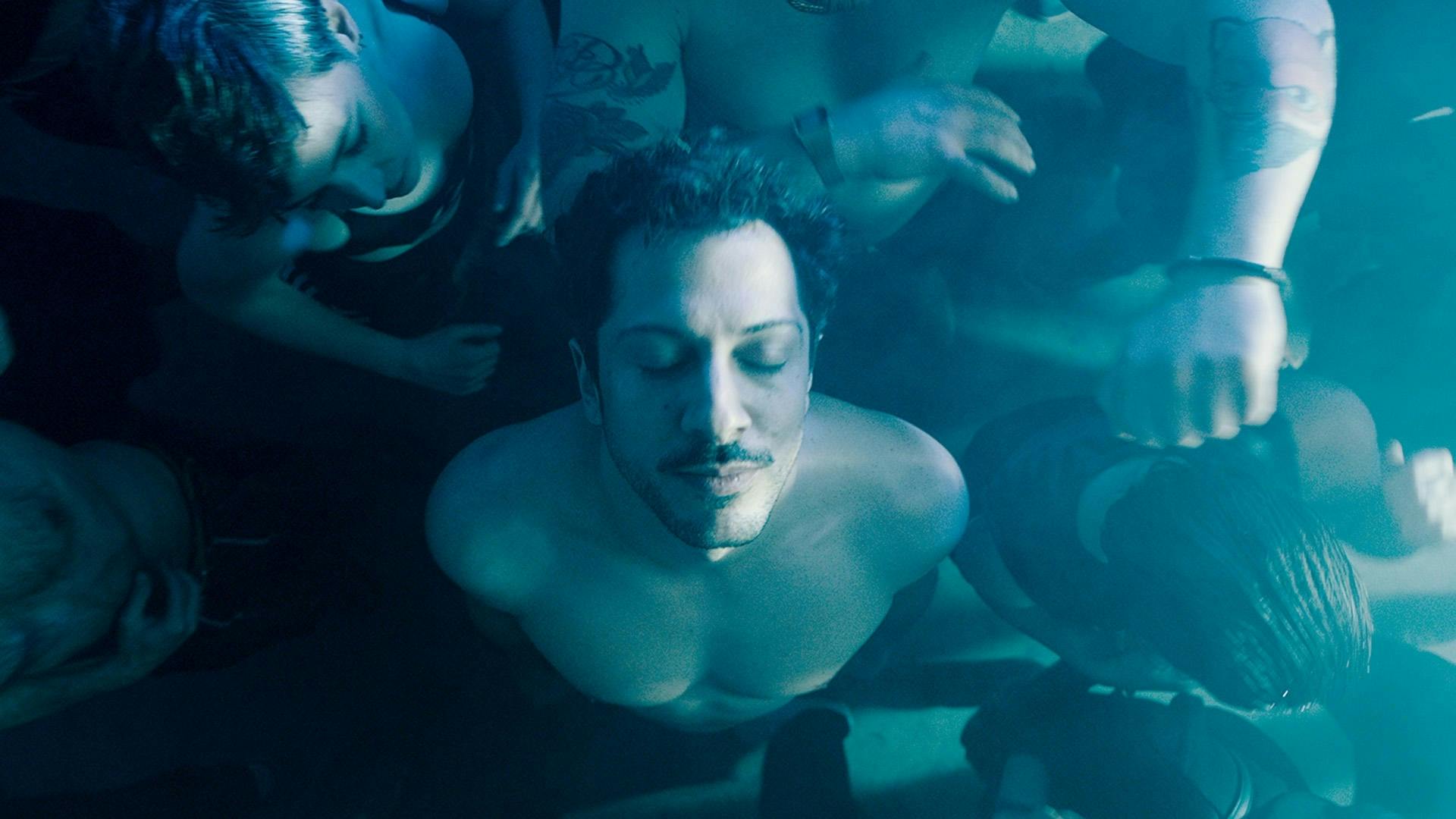 Cães de Berlim - episódio 1x1