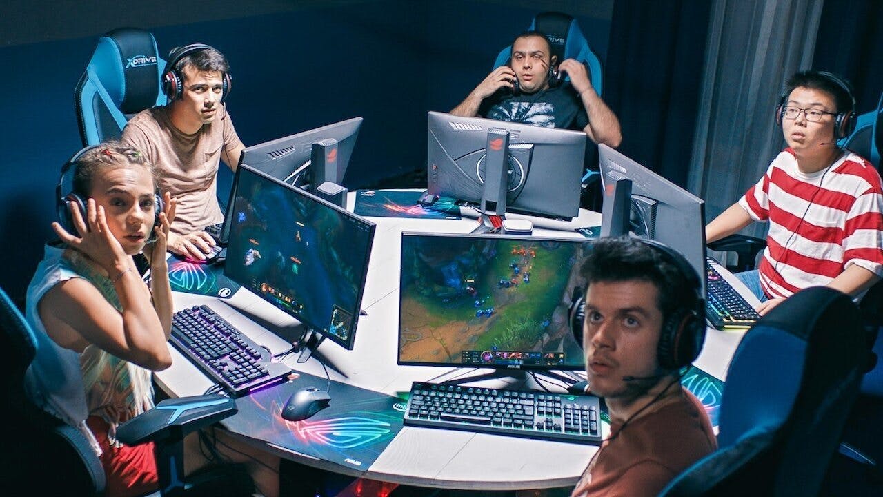 Jogos Virtuais: O Início backdrop