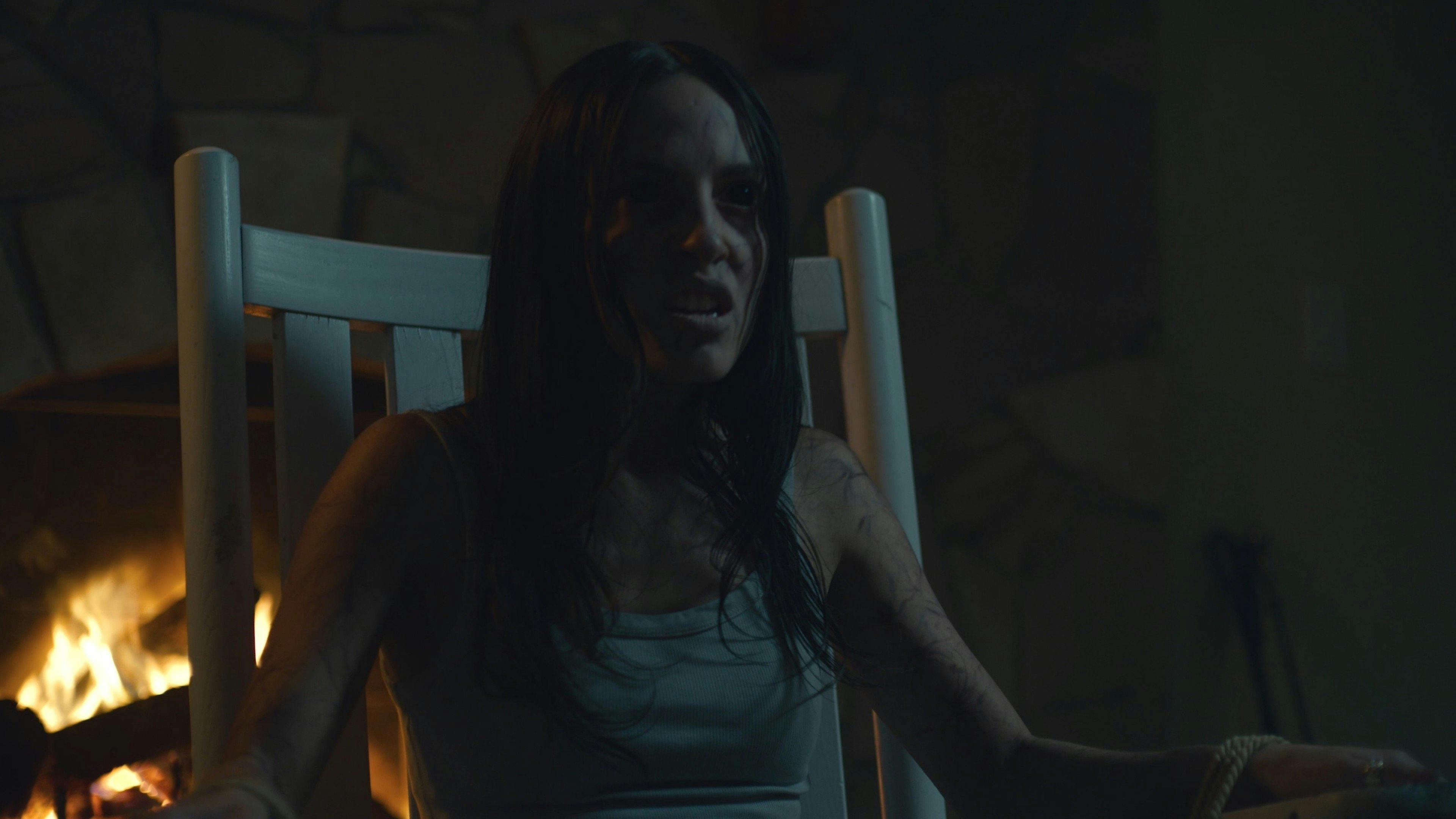 O Demônio que Habita em Mim backdrop