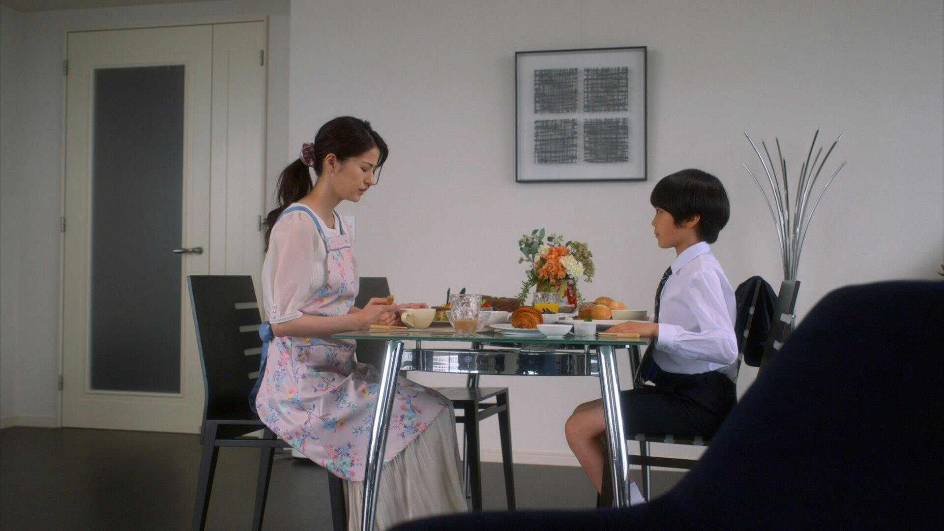 Fishbowl Wives - episódio 1x6