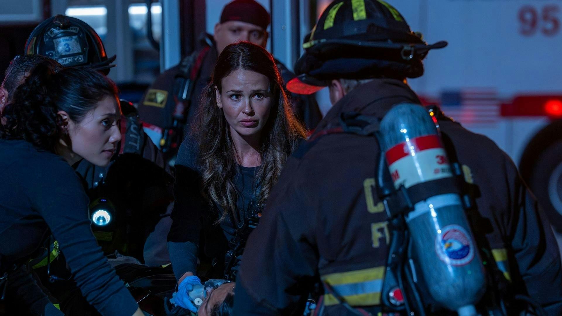 Chicago Fire: Heróis Contra o Fogo backdrop