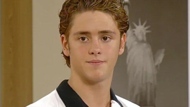 Rebelde - episódio 1x38
