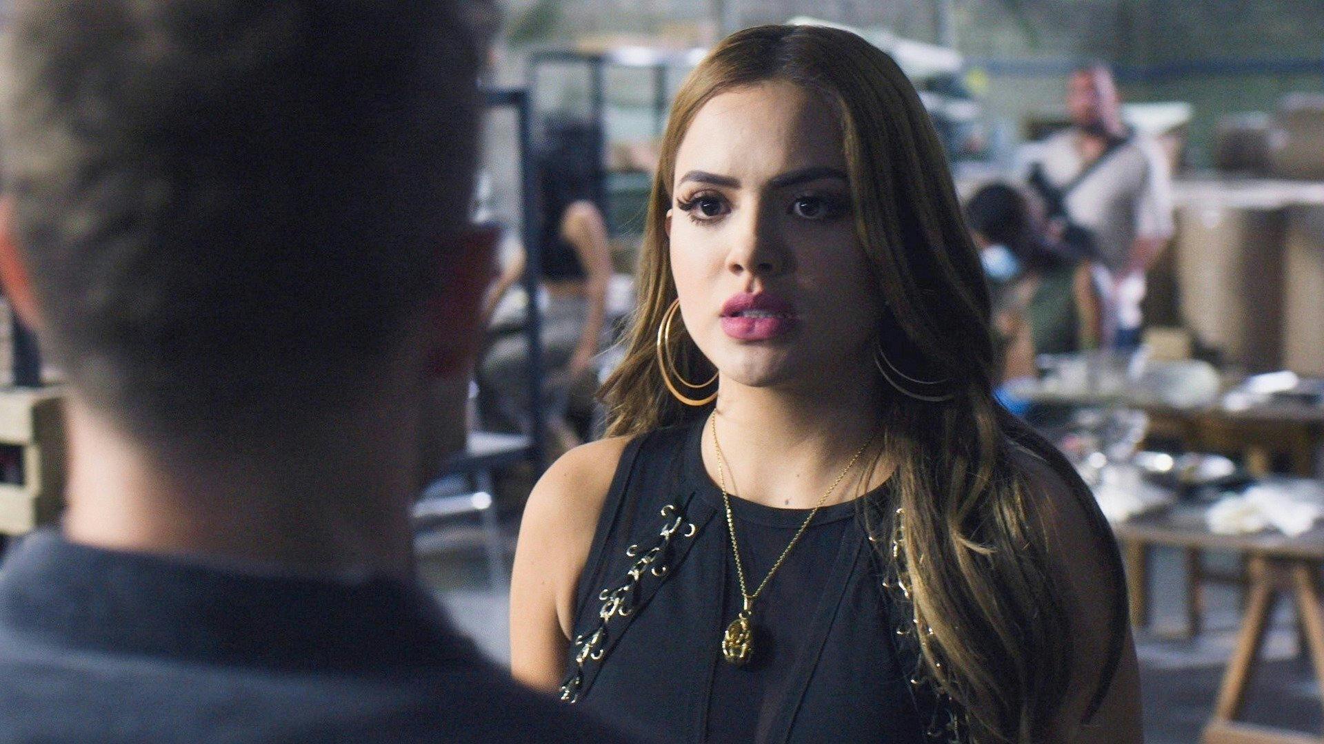 Falsa Identidade - episódio 1x72