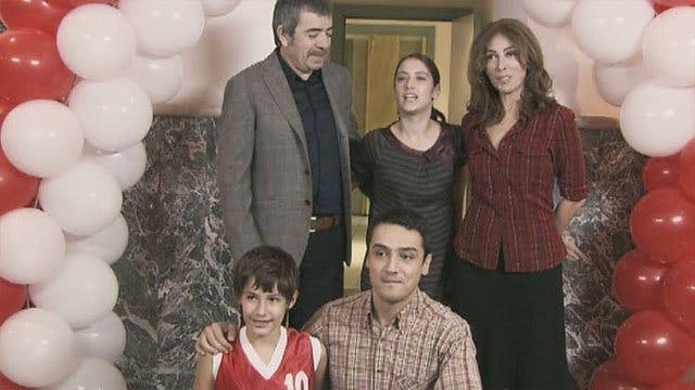 Amor Proibido - episódio 1x11